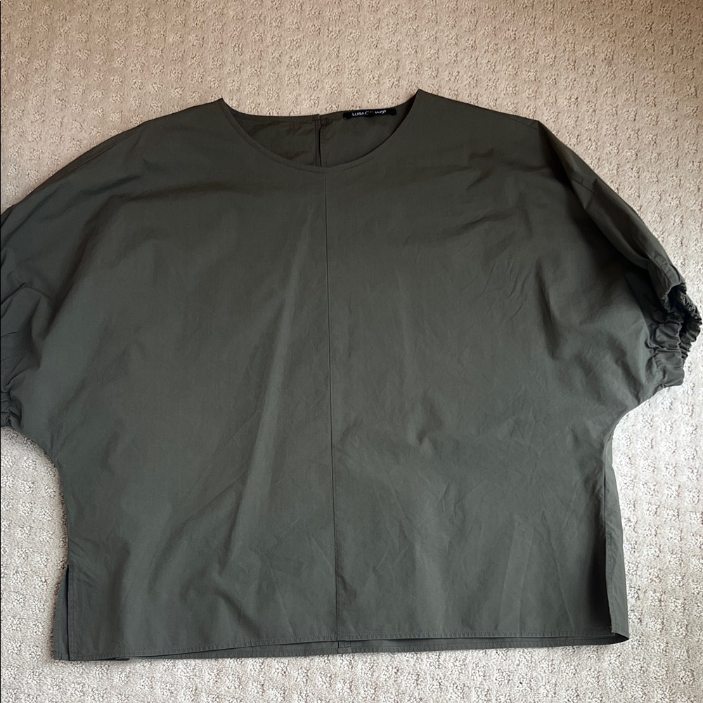 Luisa Cerano dark green top. Size 4. Oversized. 100 percent cotton.